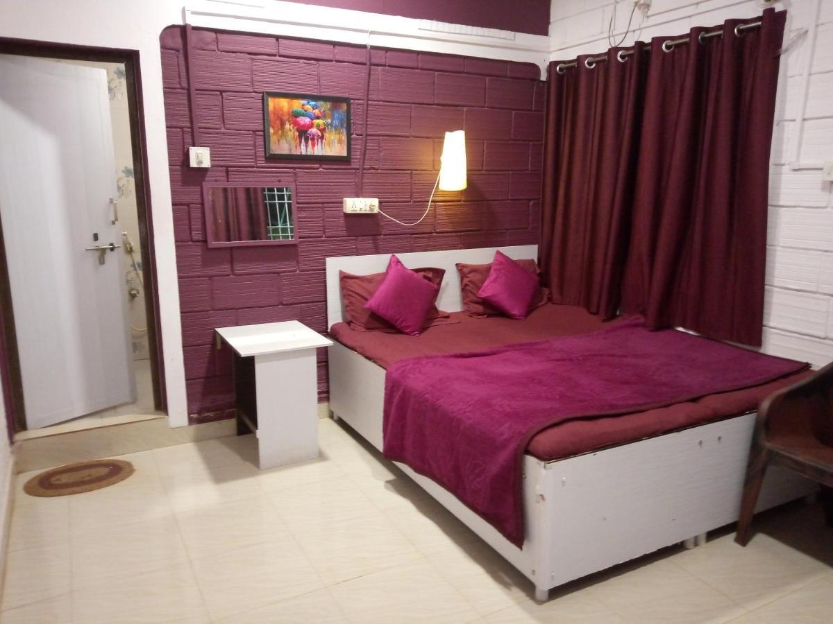 Greenland Guest House Ac And Non Ac Room,Senior Citizen Not Allowed, Gokarna  Exterior photo